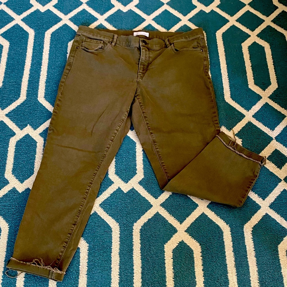 Loft chewed hem cropped jeans in olive.